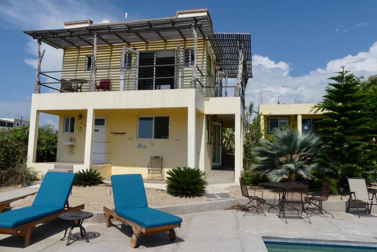 Casa Flores Casitas